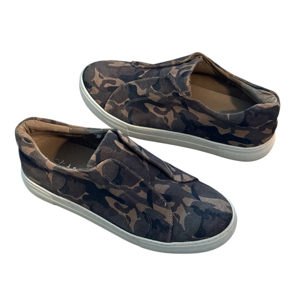 J. Slides NYC Heidi Green Camo leather slip on sneakers Sz 10 - Picture 2 of 9